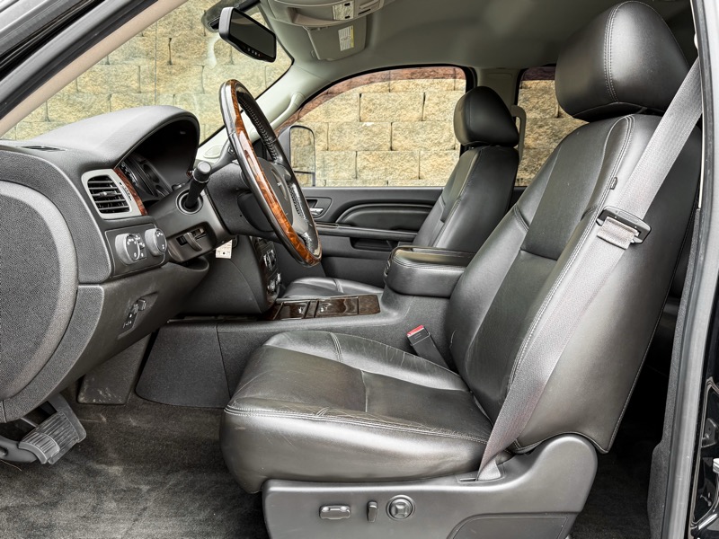 GMC Sierra 3500HD Denali Crew Cab SRW 4WD 2013