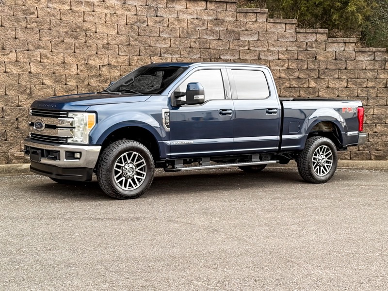 Ford F-250 SD Lariat Crew Cab 4WD 2017