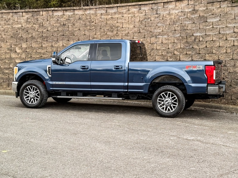 Ford F-250 SD Lariat Crew Cab 4WD 2017