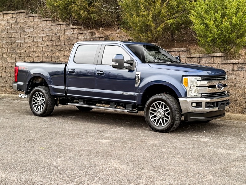 Ford F-250 SD Lariat Crew Cab 4WD 2017