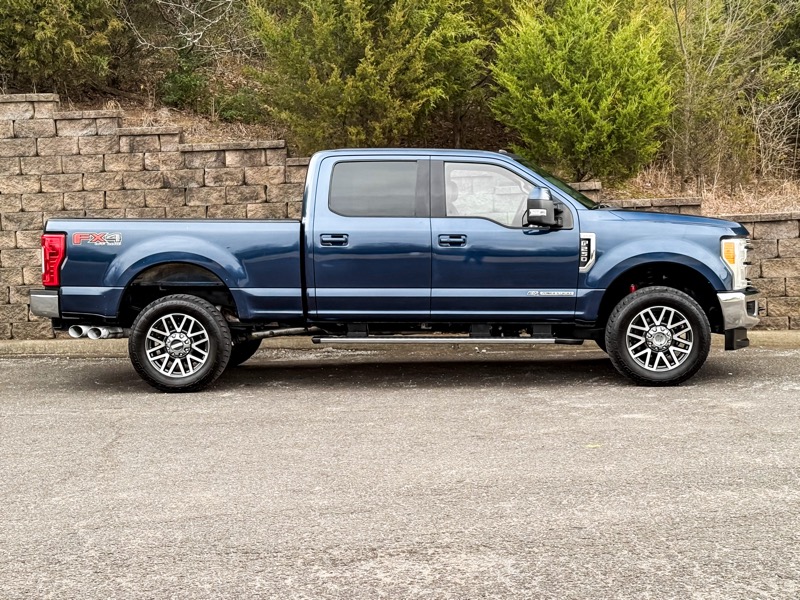 Ford F-250 SD Lariat Crew Cab 4WD 2017