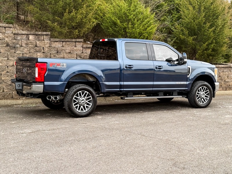 Ford F-250 SD Lariat Crew Cab 4WD 2017
