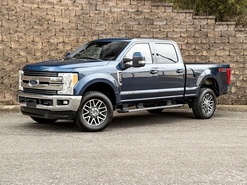 Ford F-250 SD Lariat Crew Cab 4WD 2017