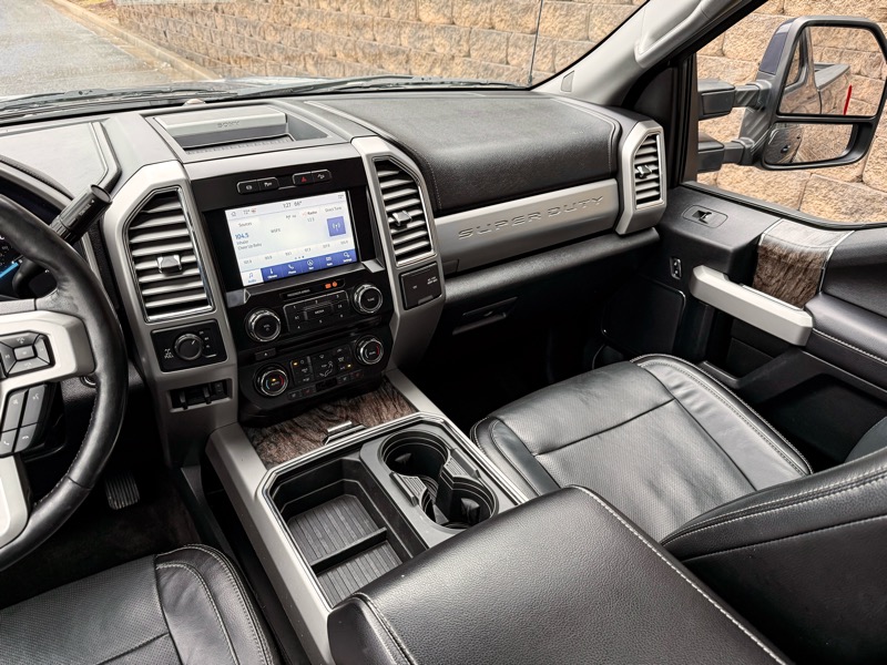 Ford F-250 SD Lariat Crew Cab 4WD 2017