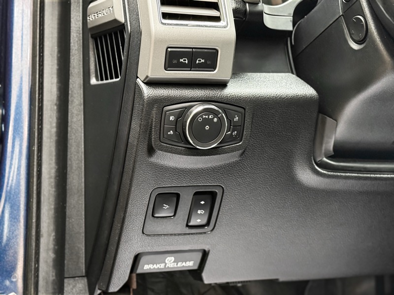 Ford F-250 SD Lariat Crew Cab 4WD 2017