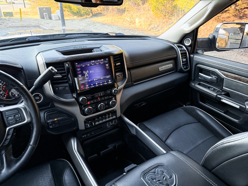 RAM 3500 Laramie Crew Cab LWB 4WD DRW 2019