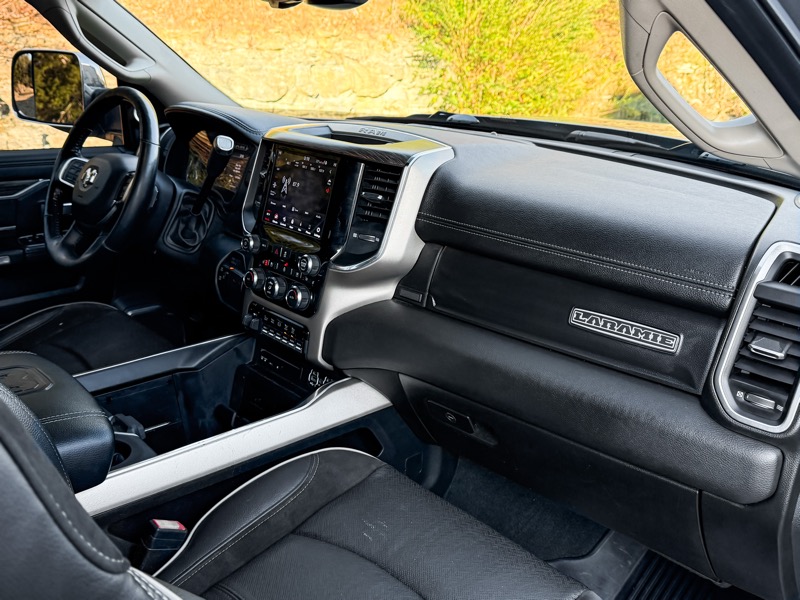 RAM 3500 Laramie Crew Cab LWB 4WD DRW 2019
