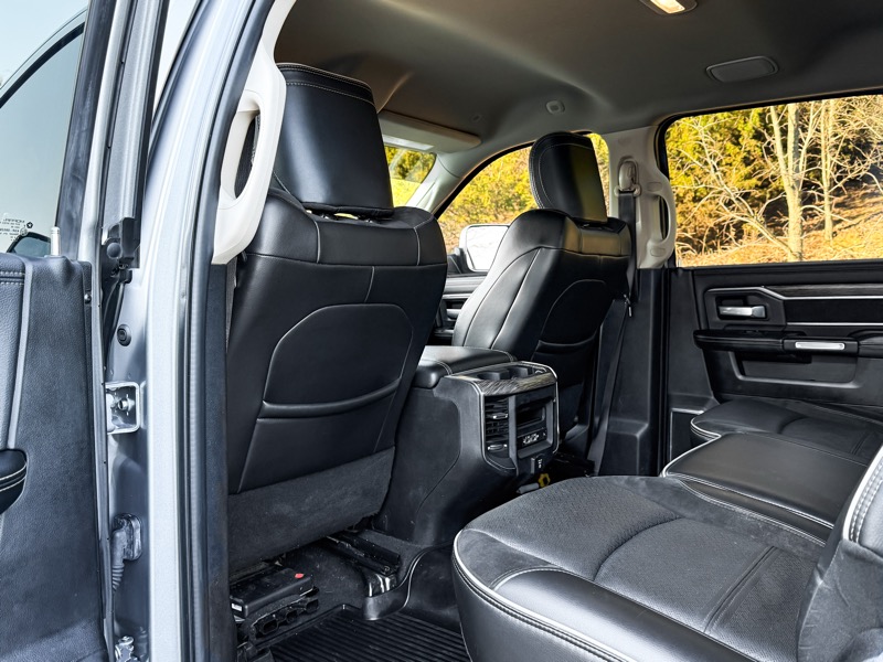 RAM 3500 Laramie Crew Cab LWB 4WD DRW 2019