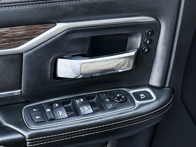 RAM 3500 Laramie Crew Cab LWB 4WD DRW 2019