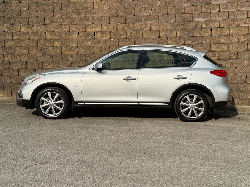 Infiniti QX50 4D SUV RWD 2017