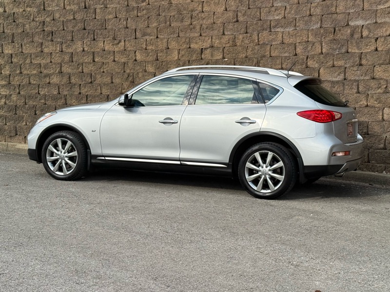 Infiniti QX50 4D SUV RWD 2017