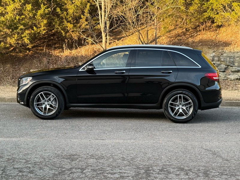 Mercedes-Benz GLC-Class GLC300 4MATIC 2017
