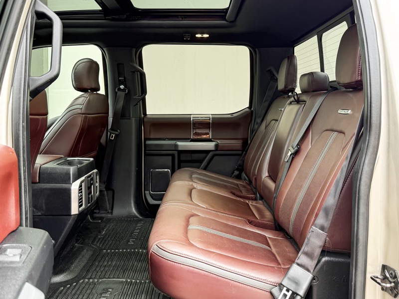 Ford F-250 SD Platinum Crew Cab 4WD 2017