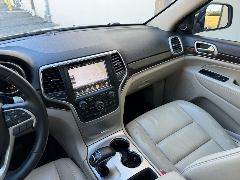 Jeep Grand Cherokee Limited 2WD 2014