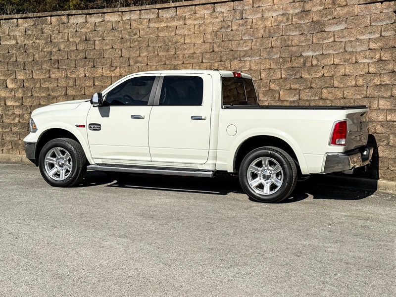 RAM 1500 Laramie Longhorn Crew Cab 4WD 2016