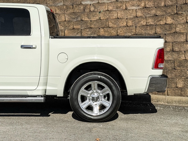 RAM 1500 Laramie Longhorn Crew Cab 4WD 2016