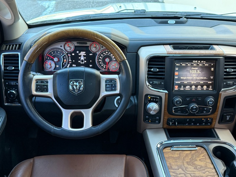 RAM 1500 Laramie Longhorn Crew Cab 4WD 2016