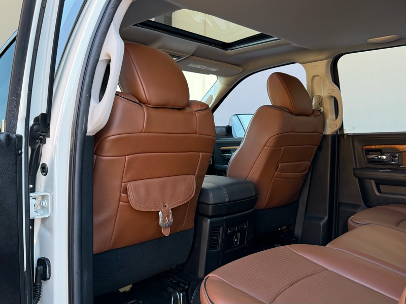 RAM 1500 Laramie Longhorn Crew Cab 4WD 2016