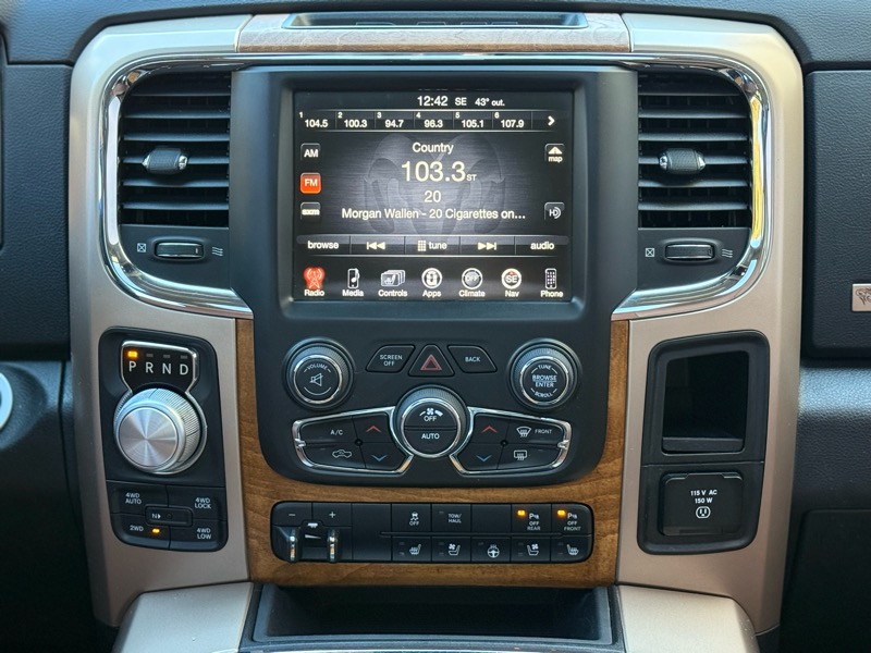 RAM 1500 Laramie Longhorn Crew Cab 4WD 2016