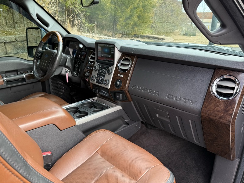 Ford F-250 SD XLT Crew Cab Long Bed 4WD 2016