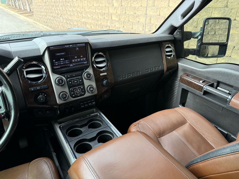 Ford F-250 SD XLT Crew Cab Long Bed 4WD 2016