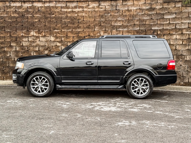 Ford Expedition XLT 4WD 2016