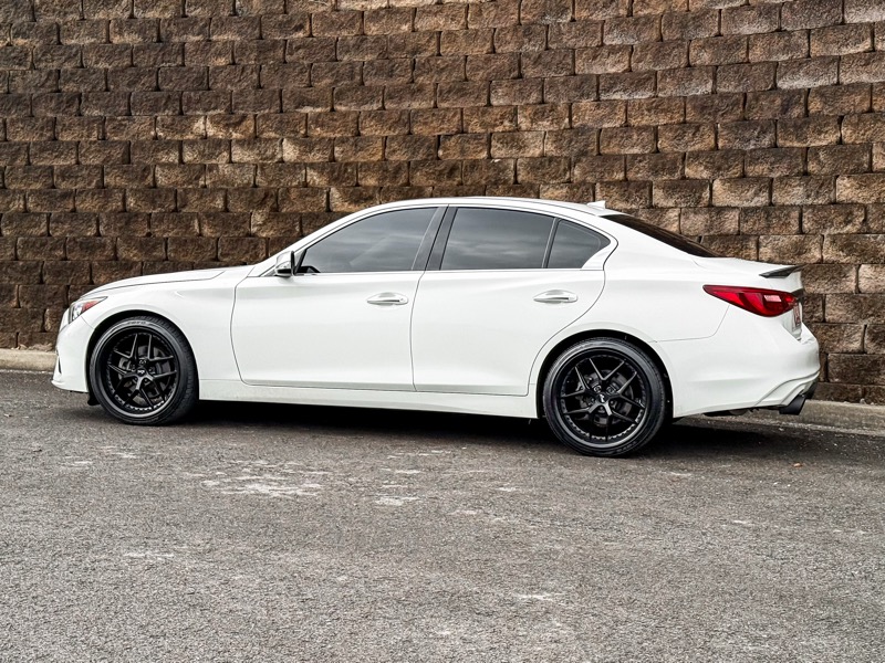 Infiniti Q50 3.0t LUXE AWD 2018