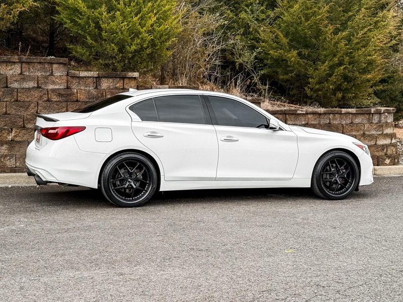 Infiniti Q50 3.0t LUXE AWD 2018
