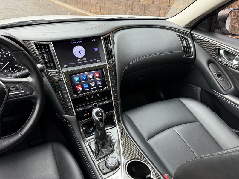 Infiniti Q50 3.0t LUXE AWD 2018