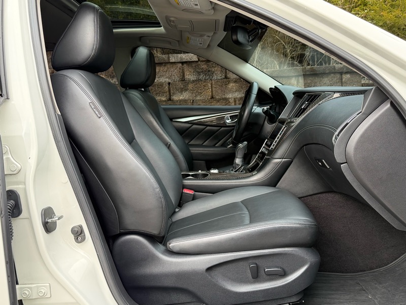 Infiniti Q50 3.0t LUXE AWD 2018