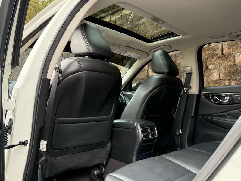 Infiniti Q50 3.0t LUXE AWD 2018