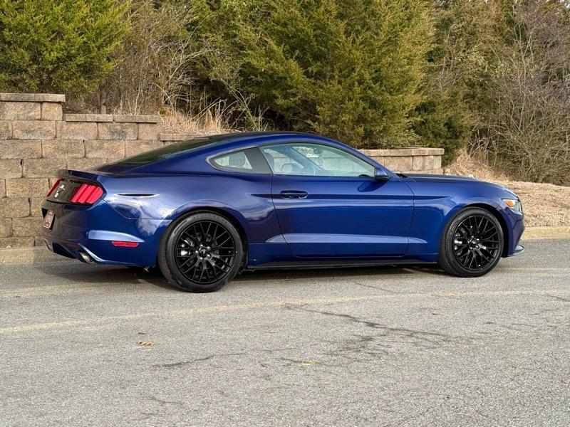 Ford Mustang V6 Coupe 2016