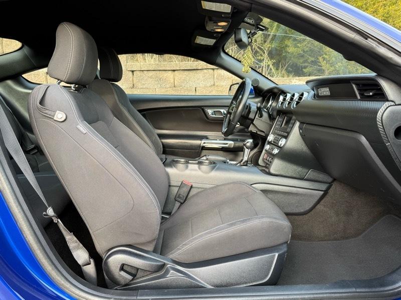 Ford Mustang V6 Coupe 2016