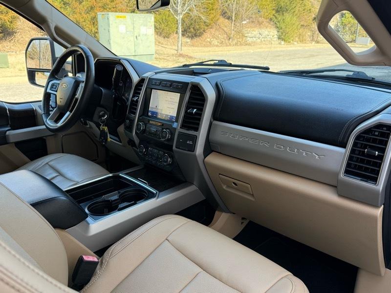 Ford F-250 SD Lariat Crew Cab 4WD 2020