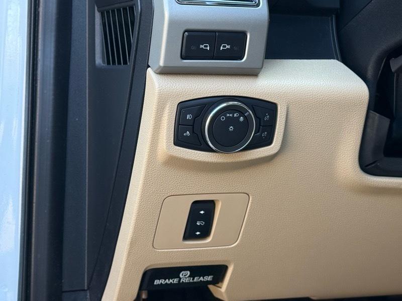 Ford F-250 SD Lariat Crew Cab 4WD 2020