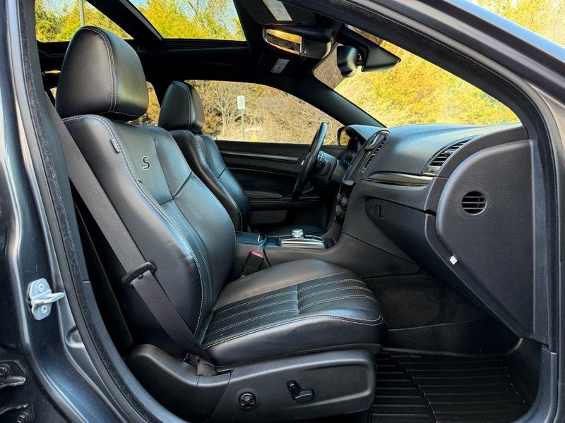 Chrysler 300 S V6 RWD 2015