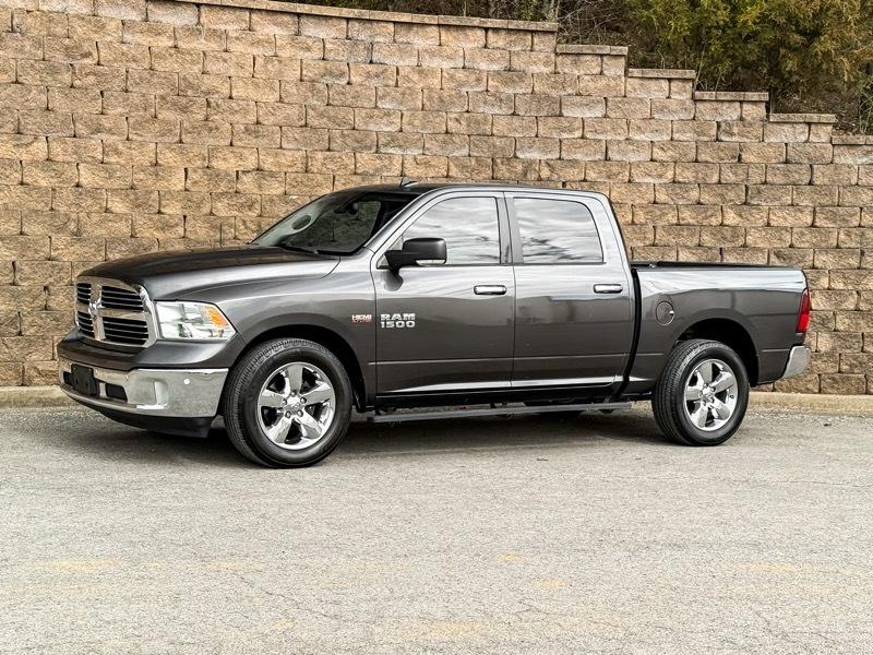 2016 RAM 1500 SLT Crew Cab 2WD