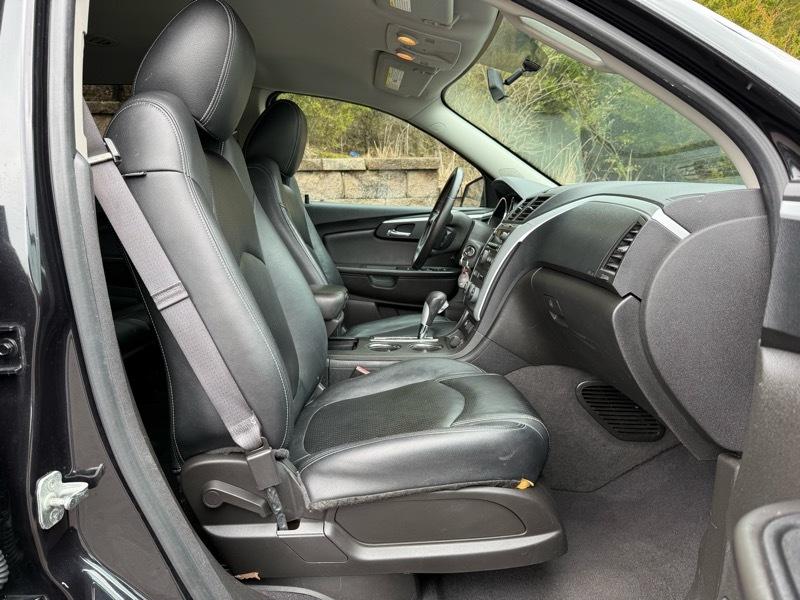 Chevrolet Traverse LT FWD 2012