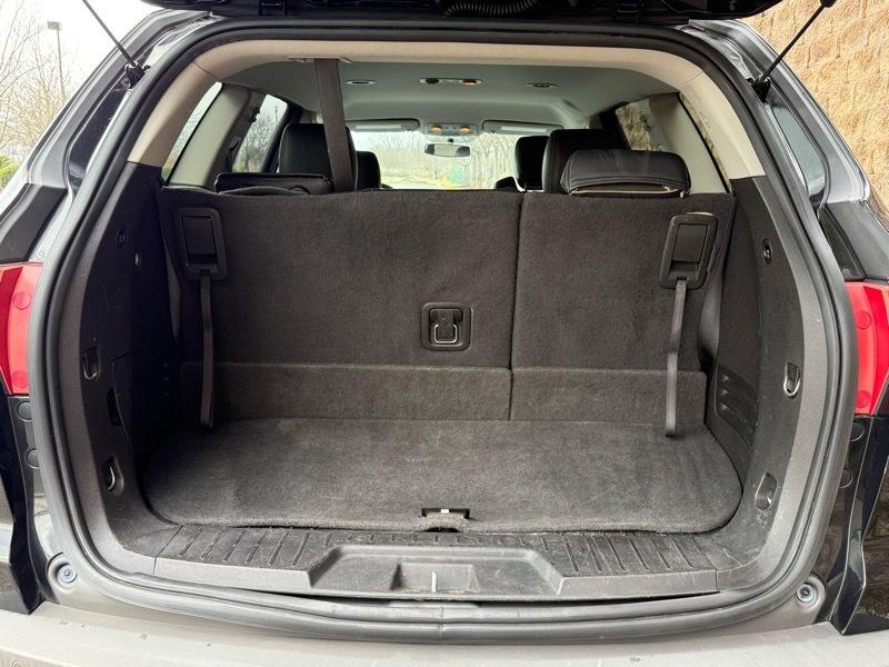 Chevrolet Traverse LT FWD 2012