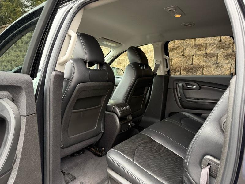 Chevrolet Traverse LT FWD 2012