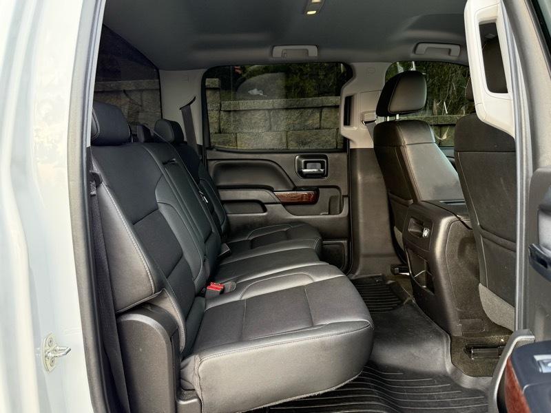 GMC Sierra 1500 SLT Crew Cab 4WD SWB 2018