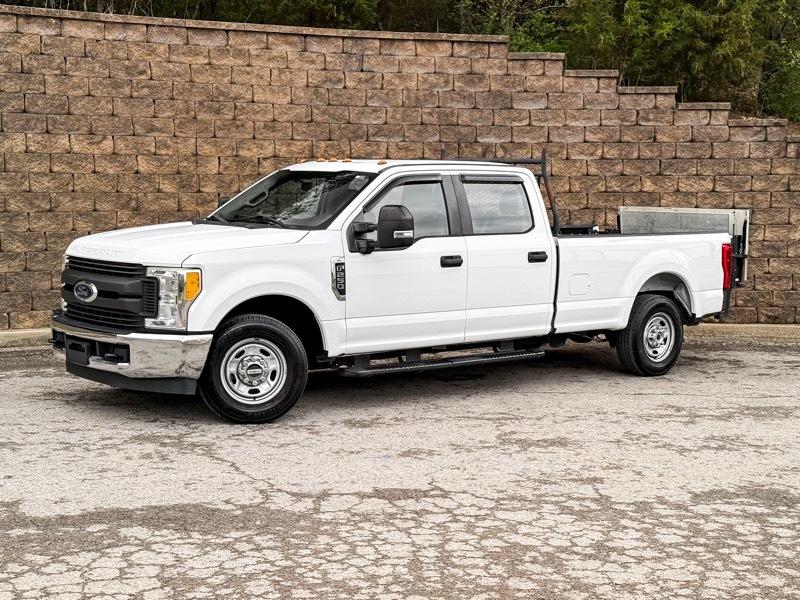 Ford F-250 SD XL Crew Cab 2WD 2017