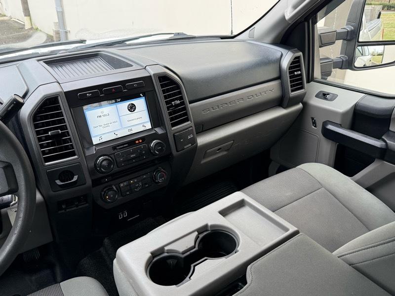 Ford F-250 SD XL Crew Cab 2WD 2017