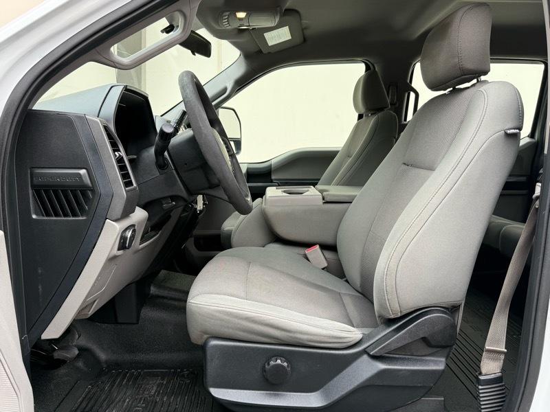 Ford F-250 SD XL Crew Cab 2WD 2017