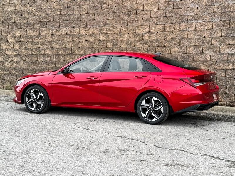 Hyundai Elantra SEL 2023