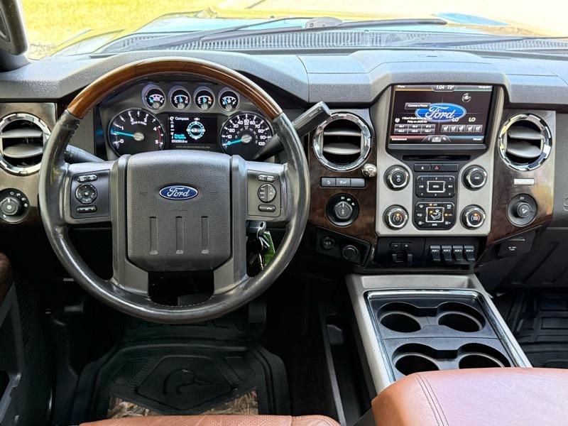 Ford F-250 SD Platinum Crew Cab 4WD 2015