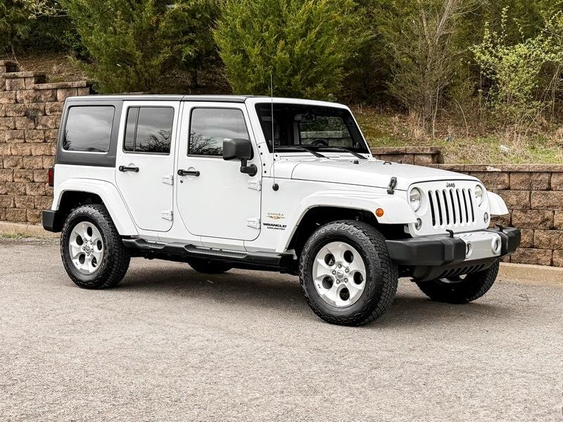 Jeep Wrangler Unlimited Sahara 4WD 2014