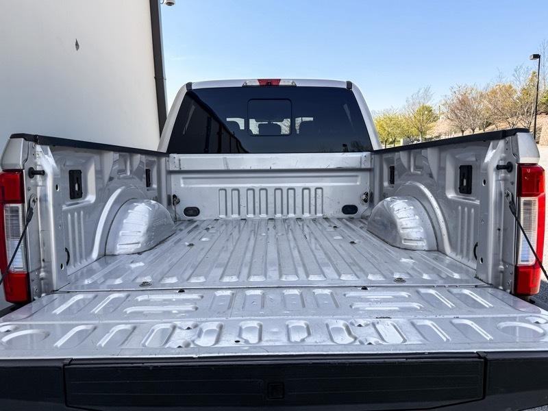 Ford F-250 SD Lariat Crew Cab 4WD 2019