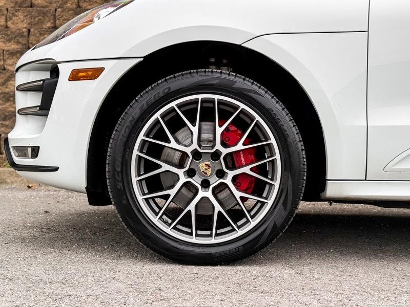 Porsche Macan Turbo AWD 2016