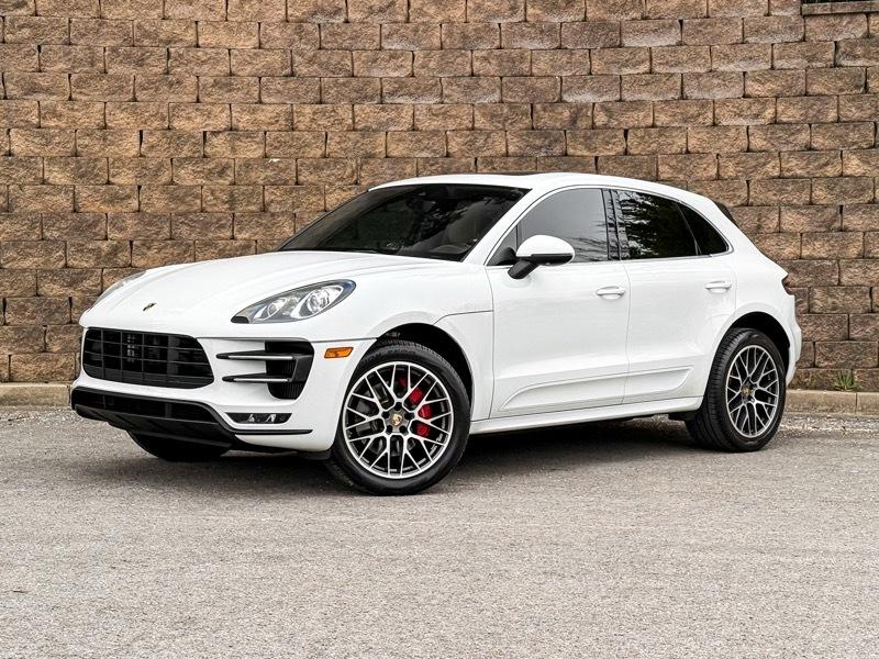 Porsche Macan Turbo AWD 2016